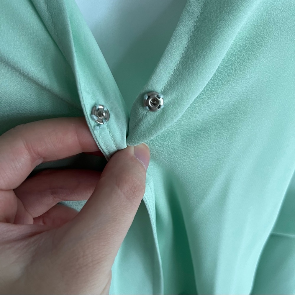 V Neck Pleated Long Sleeve Dress - Picture 5 of 12